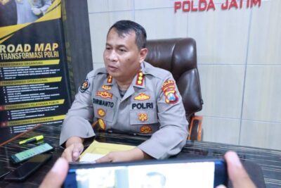 Kabid Humas Polda Jawa Timur Kombes Pol Dirmanto beri keterangan. (Foto Dok Humas Polri).