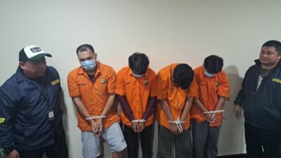 Komplotan pelaku perampokan toko jam tangan mewah di PIK ditangkap jajaran Polda Metro Jaya. (Foto PMJ News Fajar)